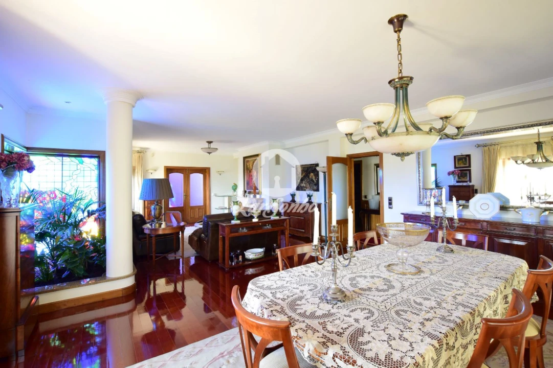 Moradia T4 para Venda em Ribeirão Foto 9