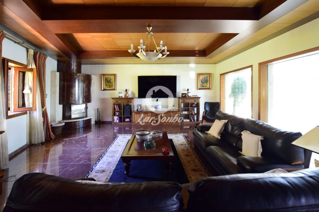 Moradia T4 para Venda em Ribeirão Foto 11