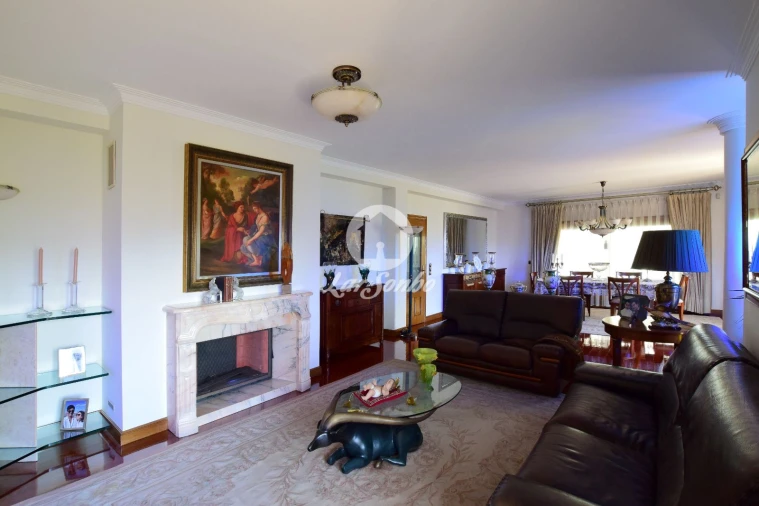 Moradia T4 para Venda em Ribeirão Foto 8