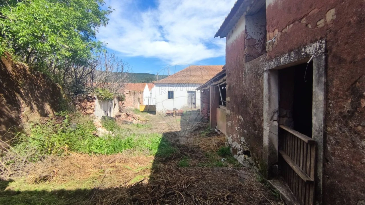 Moradia T3 para Venda em Alcobertas Foto 1