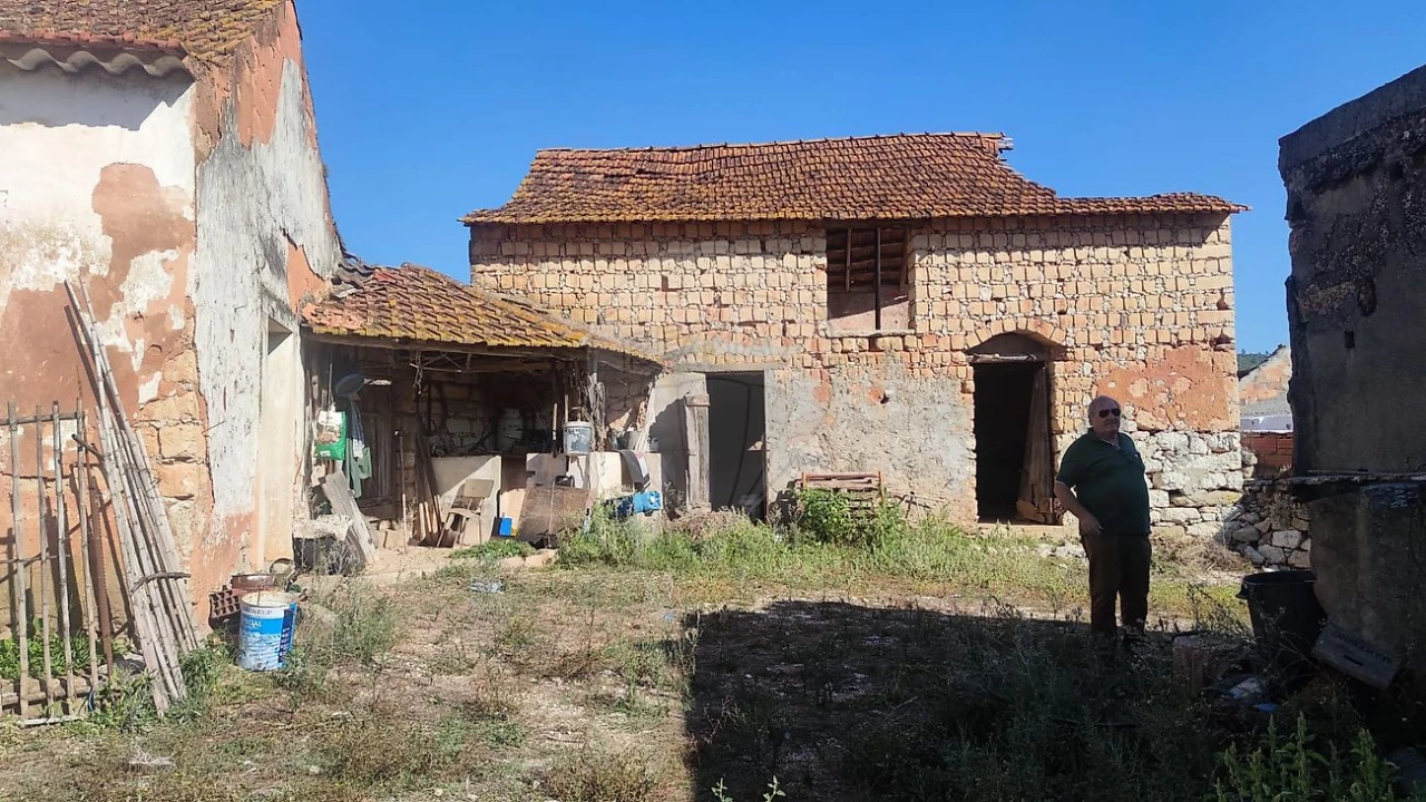 Moradia T2 para Venda em Alcobertas Foto 10