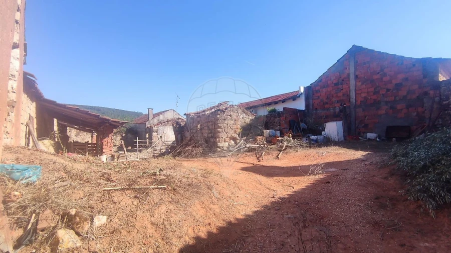 Moradia T3 para Venda em Alcobertas Foto 18