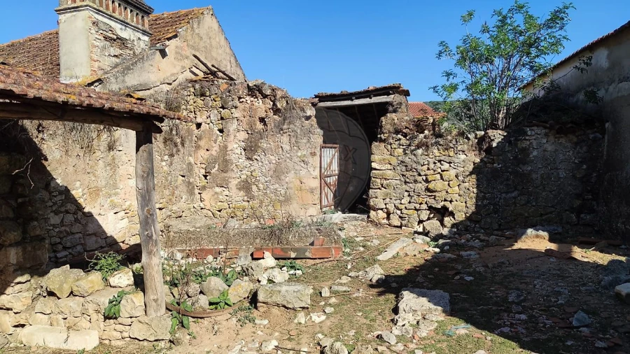 Moradia T3 para Venda em Alcobertas Foto 16