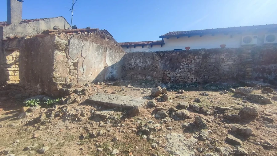 Moradia T3 para Venda em Alcobertas Foto 13