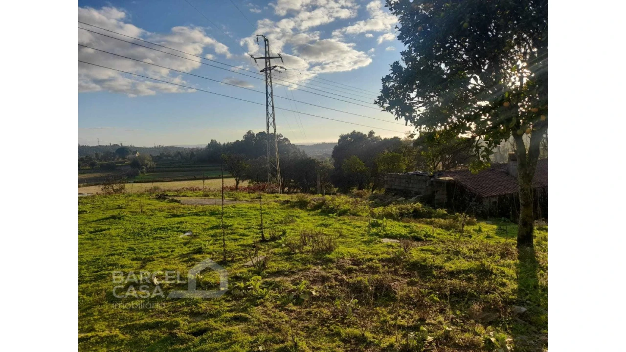 Terreno para Venda em Vila Cova e Feitos Foto 10