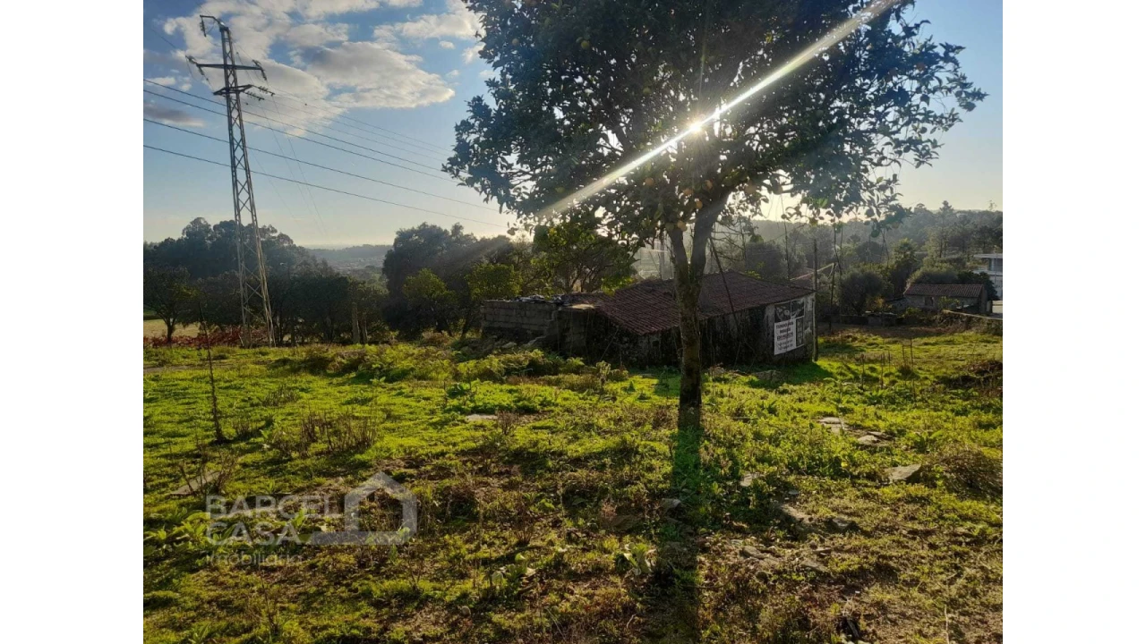 Terreno para Venda em Vila Cova e Feitos Foto 13