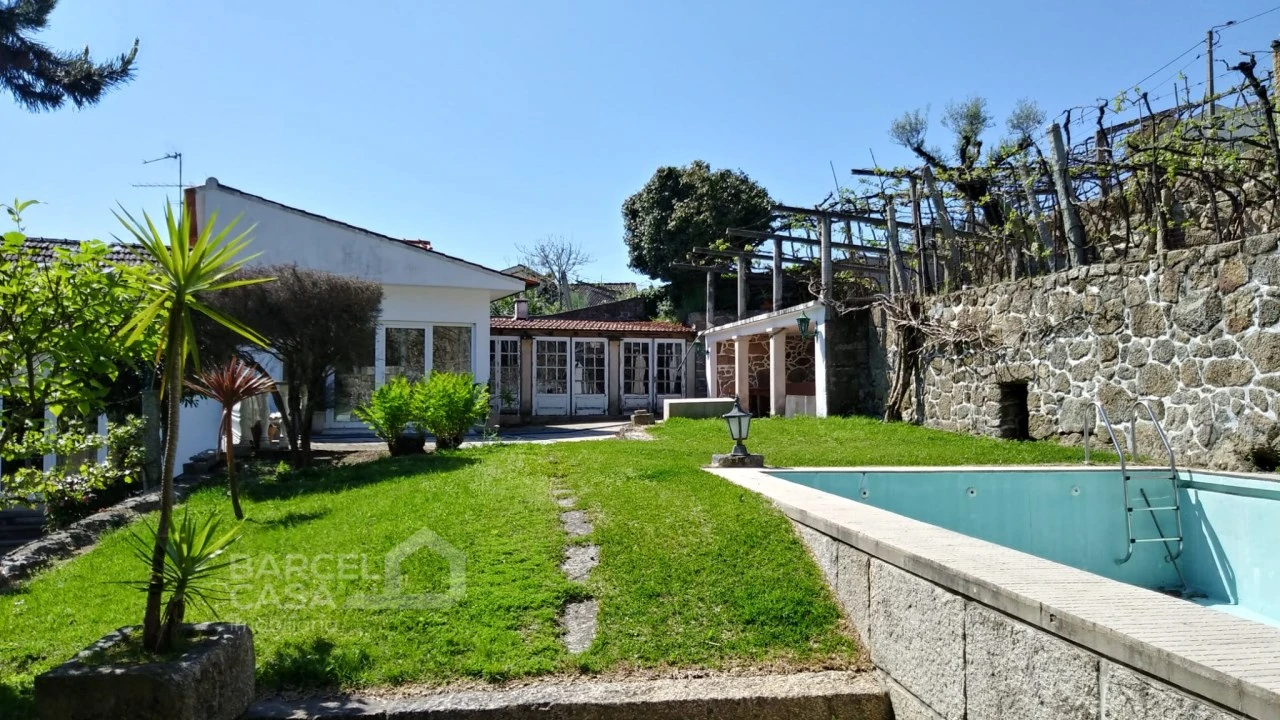 Quinta T4 para Venda em Palmeira de Faro e Curvos Foto 2