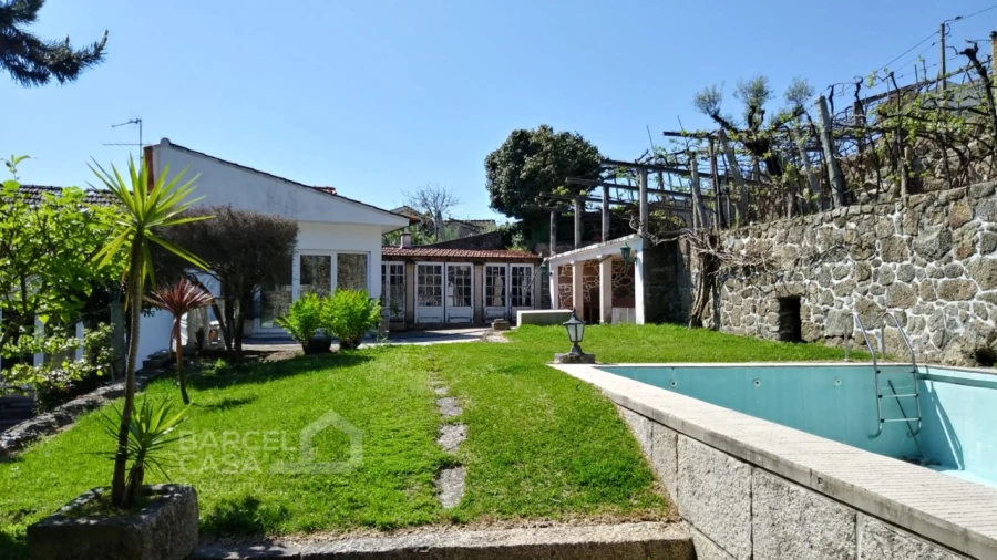 Quinta T4 para Venda em Palmeira de Faro e Curvos Foto 2