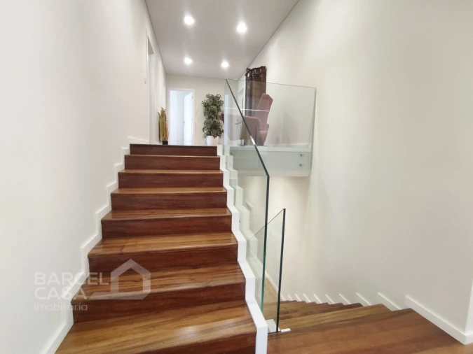 Moradia T4 para Venda em Abade de Neiva Foto 20