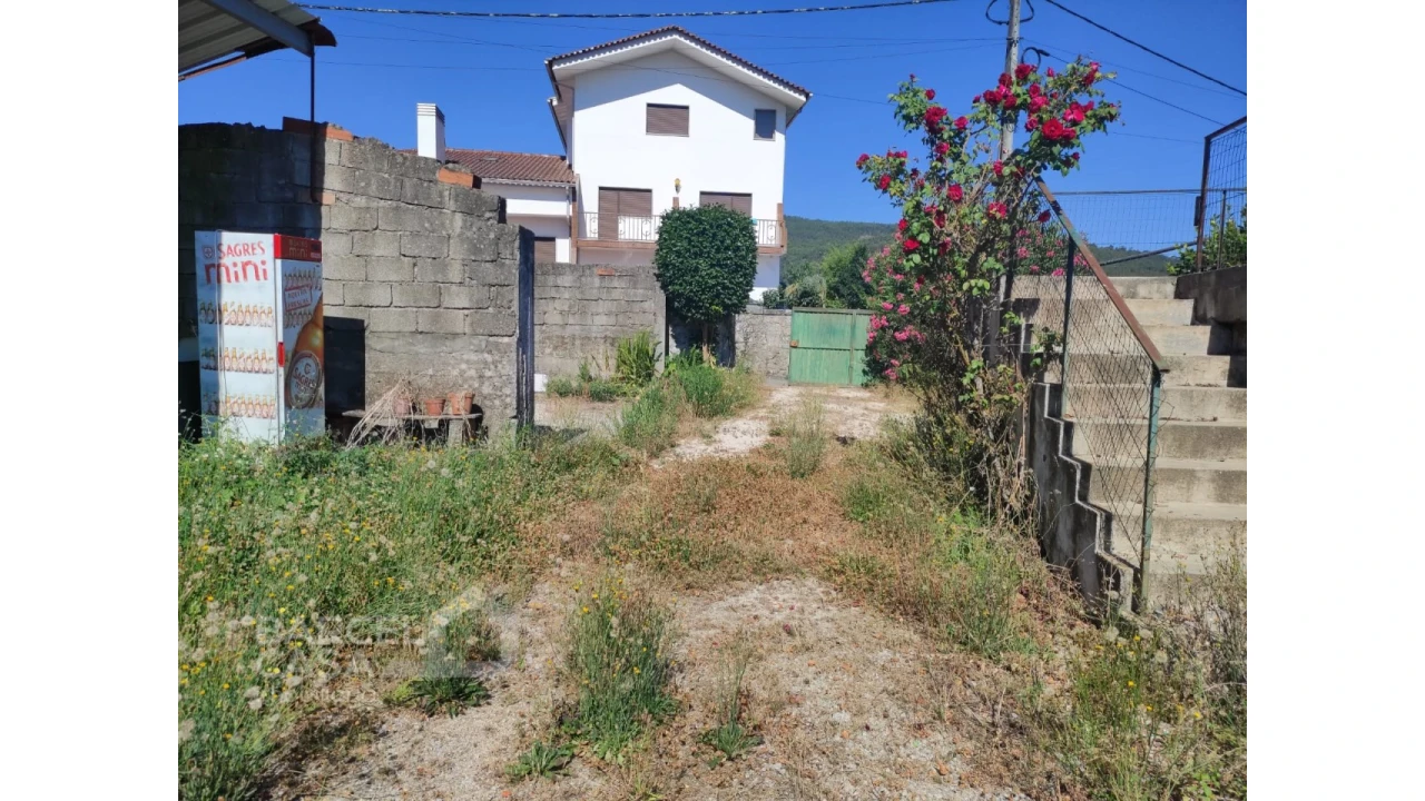 Moradia T3 para Venda em Quintiães e Aguiar Foto 13