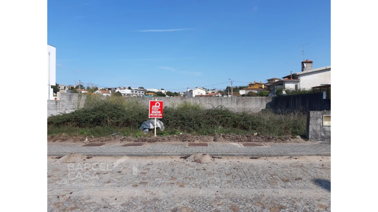 Terreno para Venda em Alvelos Foto 3