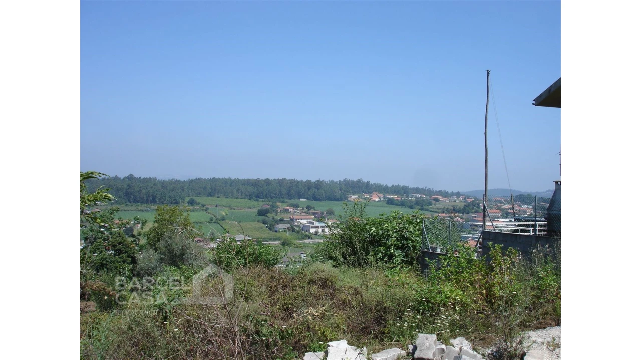 Terreno para Venda em Areias de Vilar e Encourados Foto 1