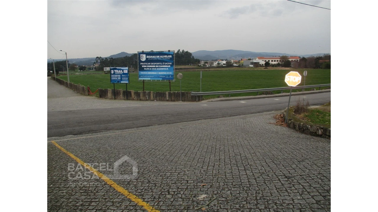 Terreno para Venda em Alvelos Foto 6