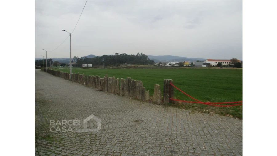 Terreno para Venda em Alvelos Foto 1
