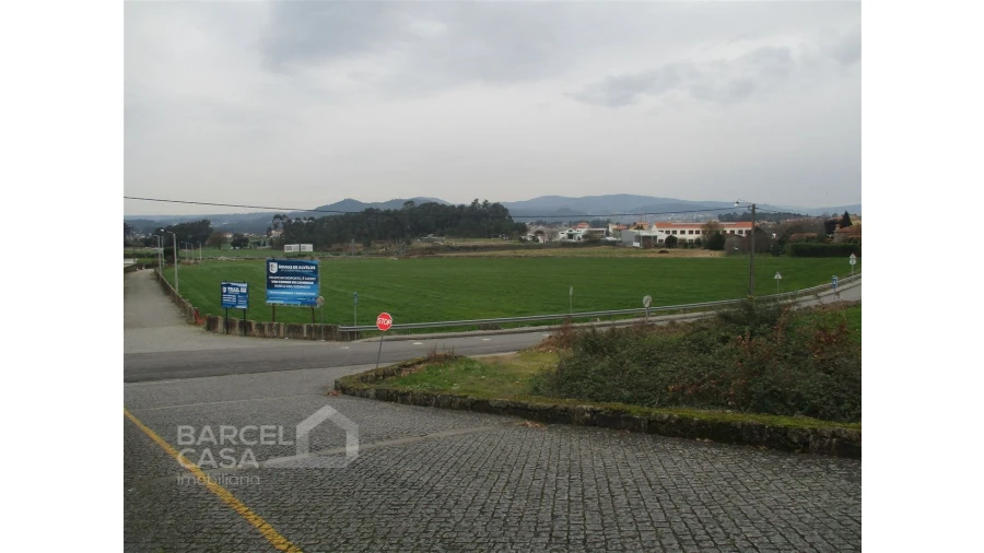 Terreno para Venda em Alvelos Foto 2