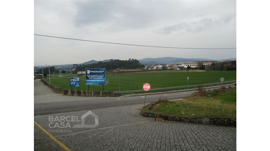 Terreno para Venda em Alvelos Foto 5