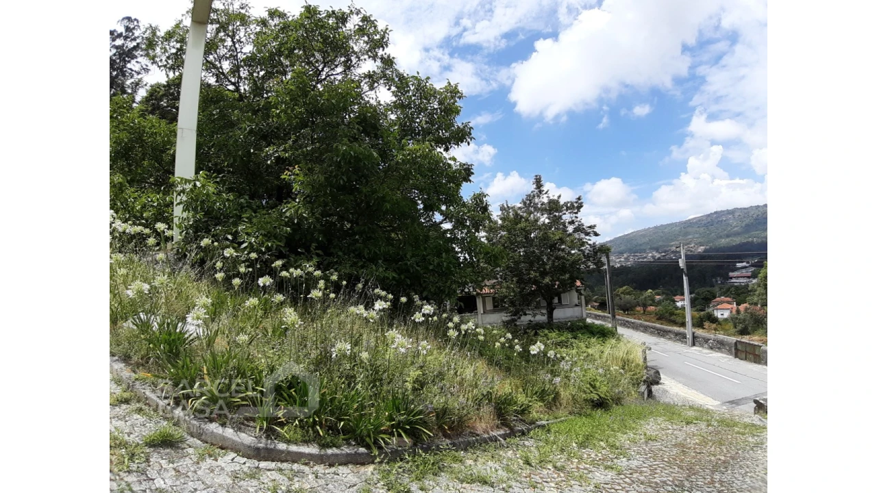 Terreno para Venda em Durrães e Tregosa Foto 2