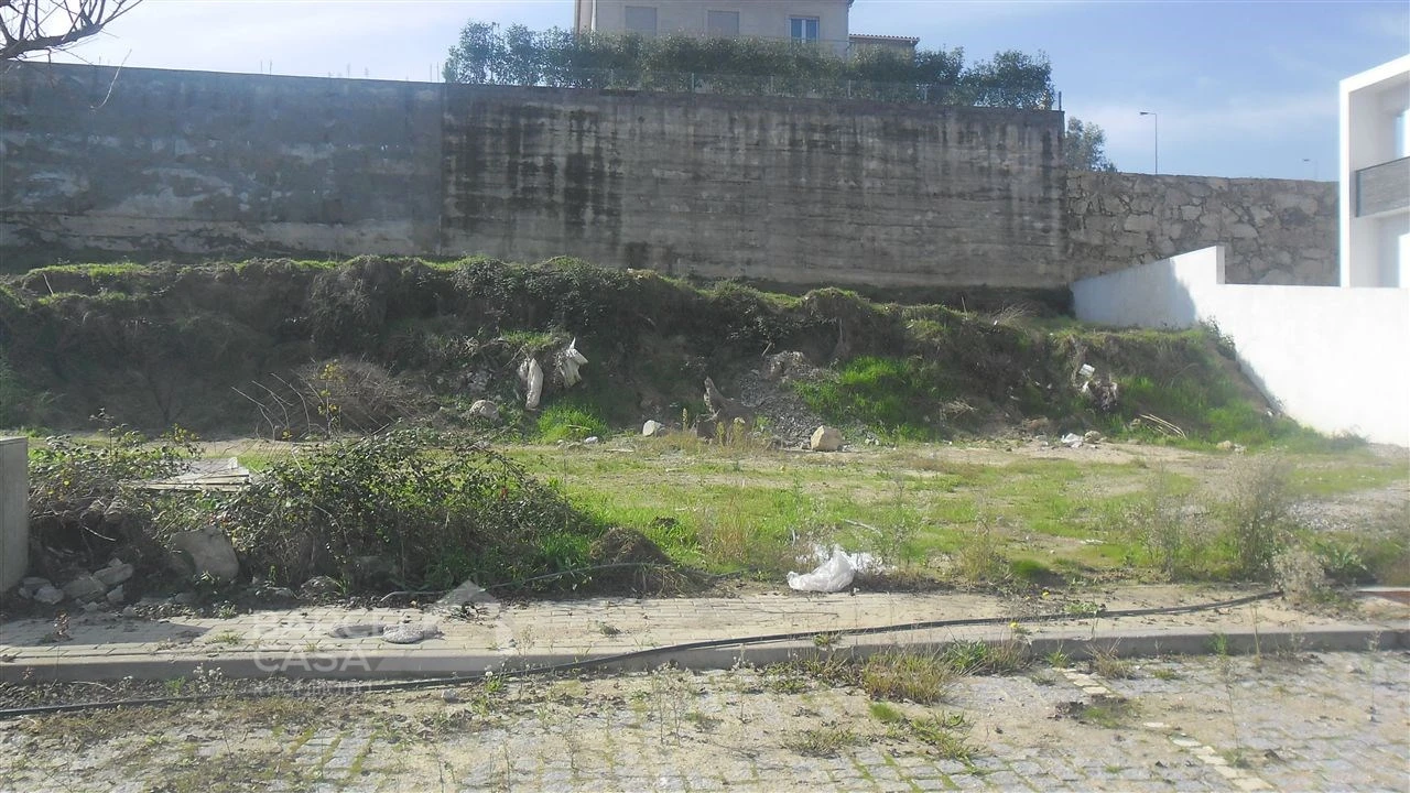 Terreno para Venda em Gamil e Midões Foto 5