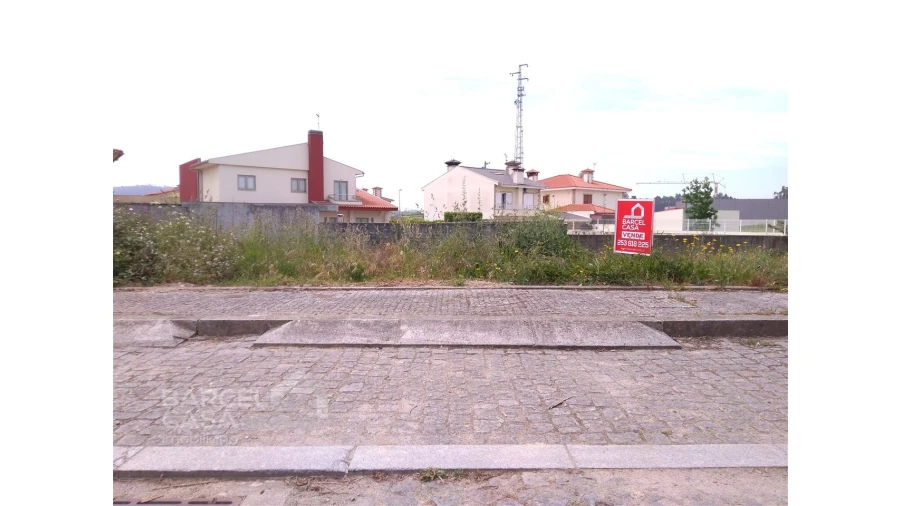 Terreno para Venda em Balazar Foto 1