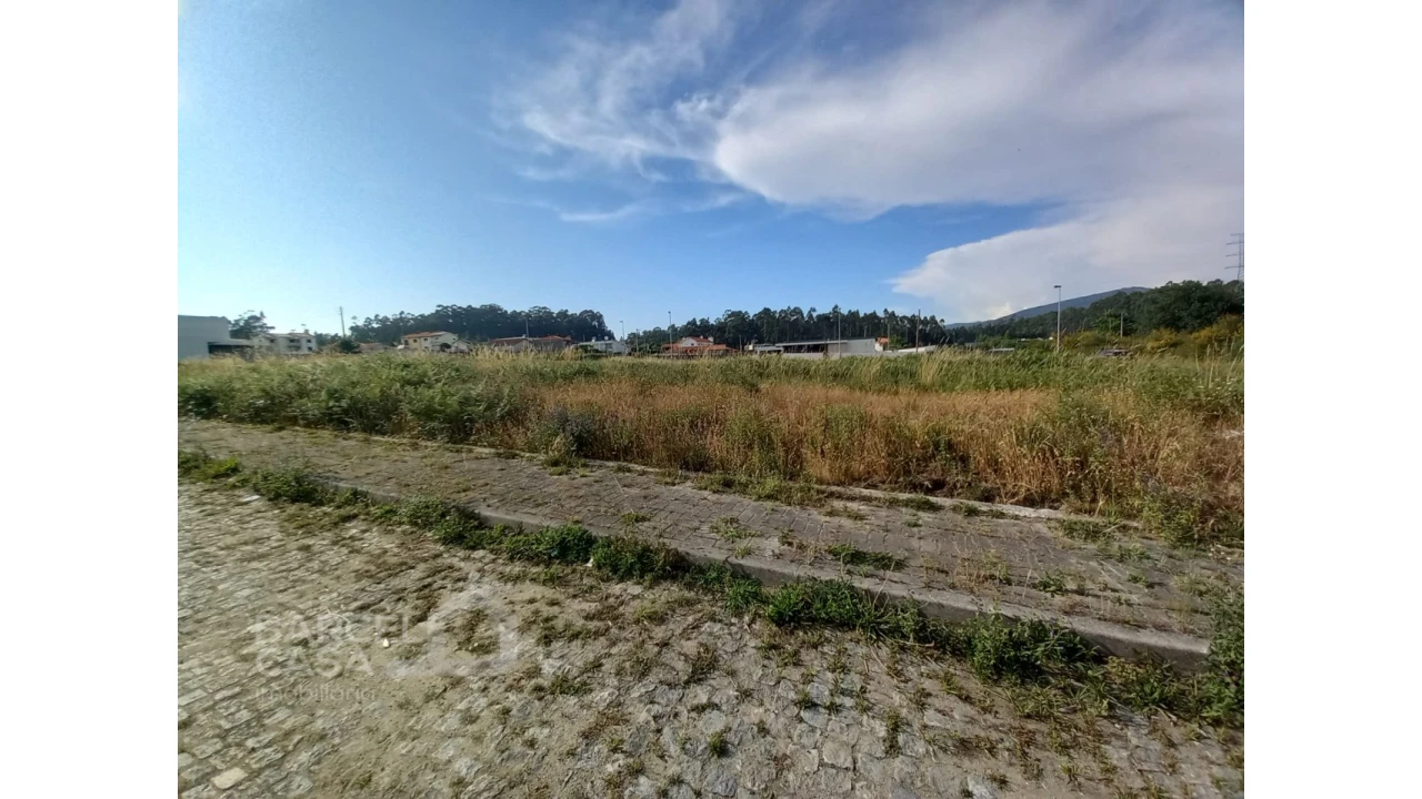 Terreno para Venda em Perelhal Foto 1