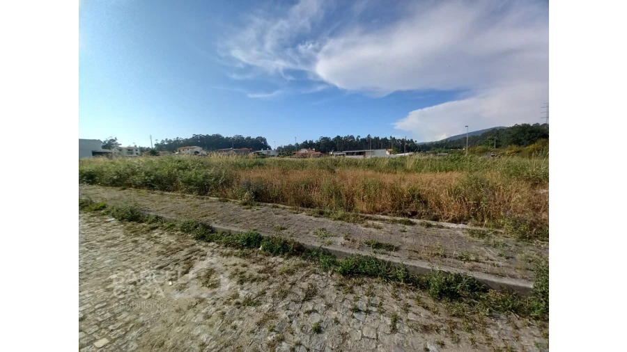 Terreno para Venda em Perelhal Foto 1