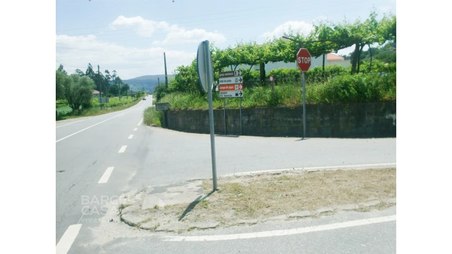 Terreno para Venda em Balugães Foto 2