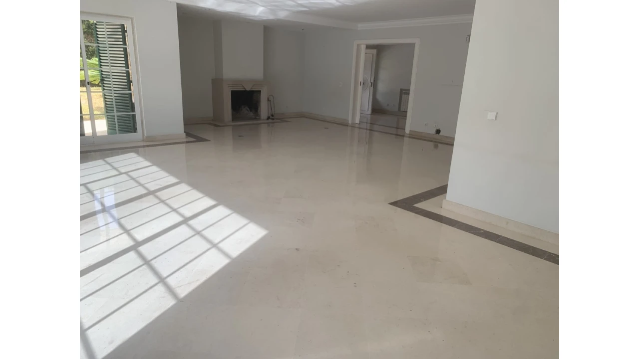 Moradia T6 para Venda em Cascais e Estoril Foto 3