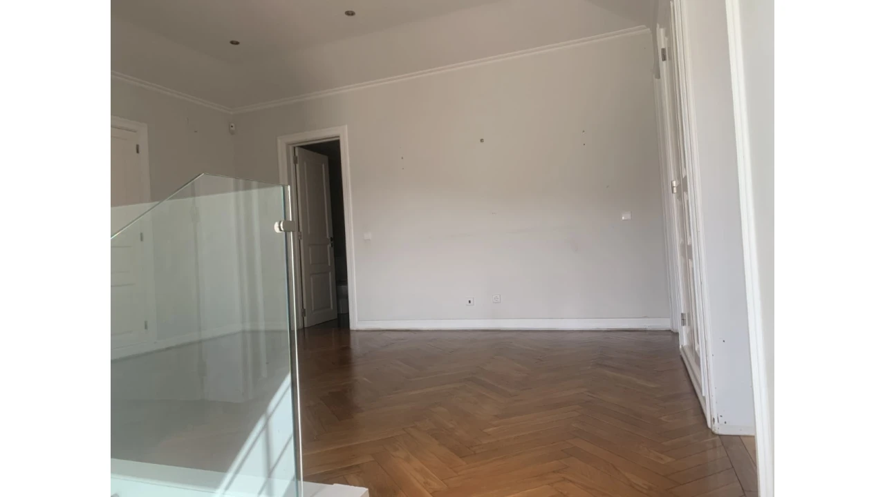 Moradia T6 para Venda em Cascais e Estoril Foto 18