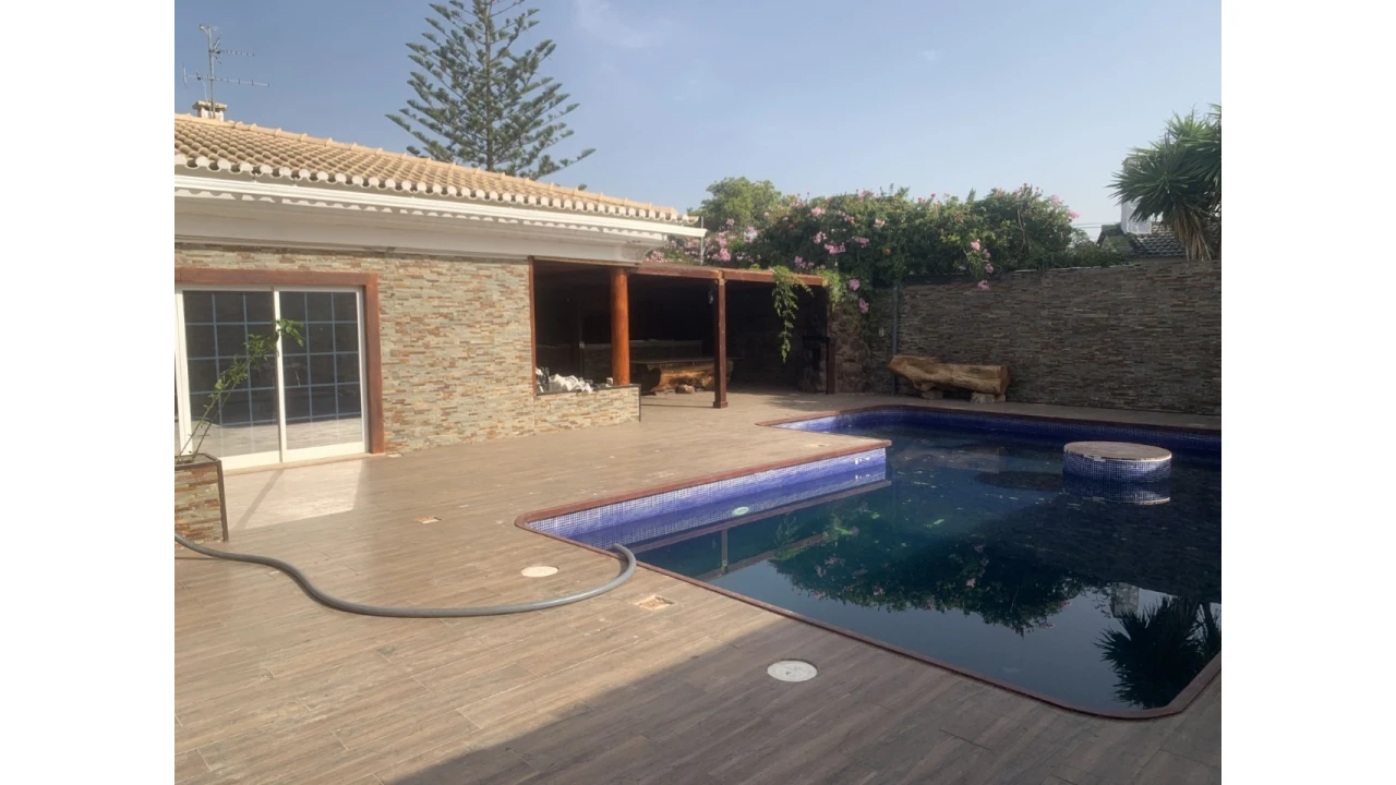 Moradia T6 para Venda em Cascais e Estoril Foto 30