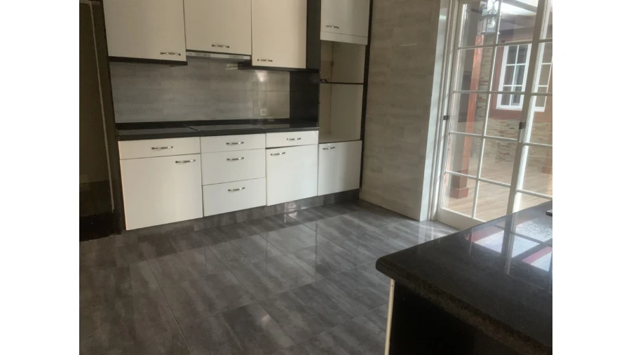 Moradia T6 para Venda em Cascais e Estoril Foto 5