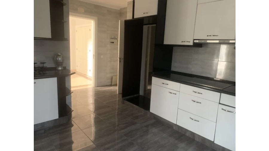 Moradia T6 para Venda em Cascais e Estoril Foto 6