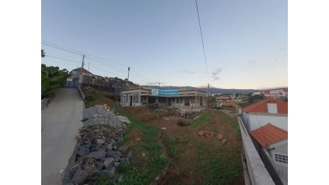 Moradia T3 para Venda em São Martinho