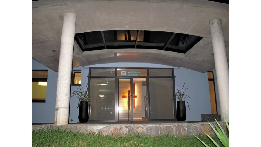 Moradia T3 para Venda em Caniço Foto 2