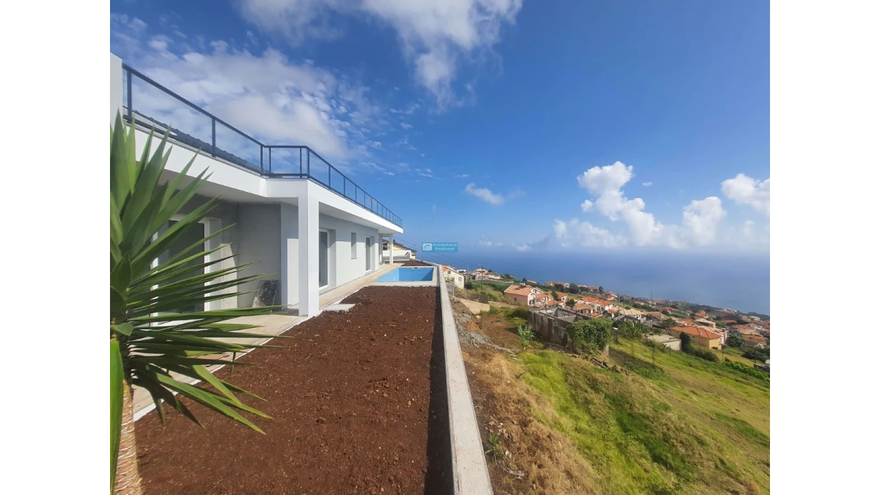 Moradia T3 para Venda em Ponta do Sol Foto 7