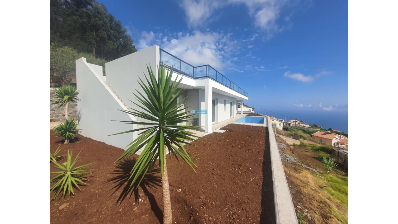 Moradia T3 para Venda em Ponta do Sol Foto 8