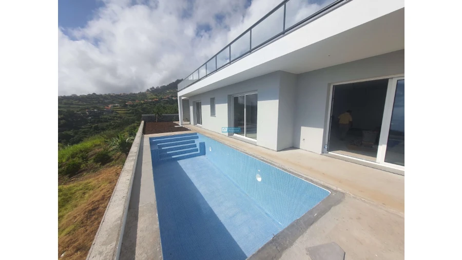 Moradia T3 para Venda em Ponta do Sol Foto 3