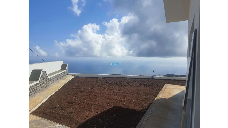 Moradia T3 para Venda em Ponta do Sol Foto 11