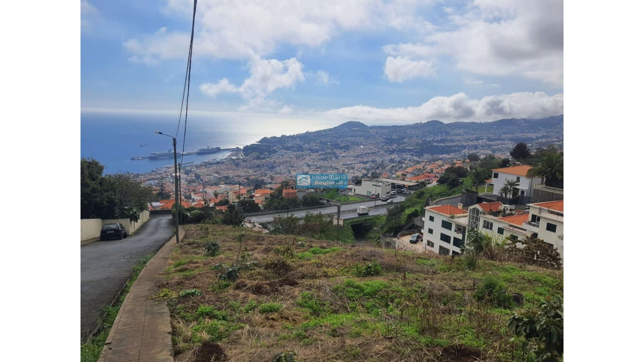 Terreno para Venda em Funchal (Santa Maria Maior) Foto 5
