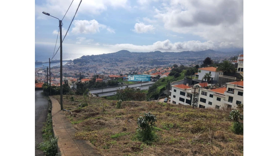 Terreno para Venda em Funchal (Santa Maria Maior) Foto 9