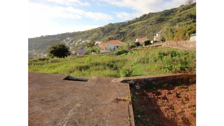 Terreno para Venda em Calheta Foto 6