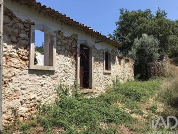 Moradia T6 para Venda em Chãos