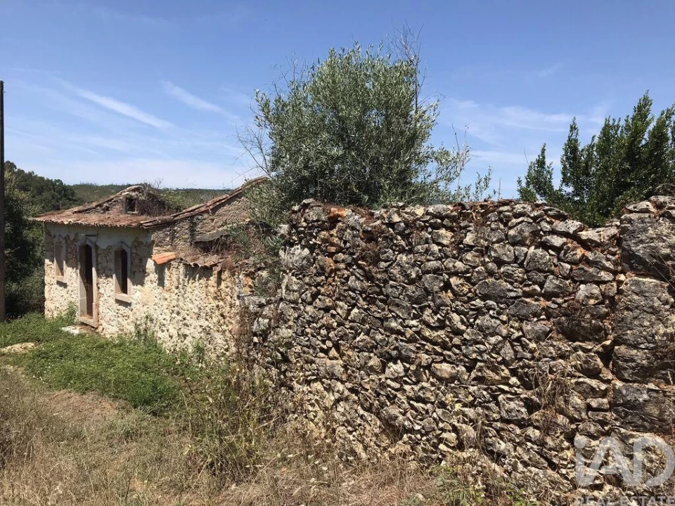 Moradia T6 para Venda em Chãos Foto 4