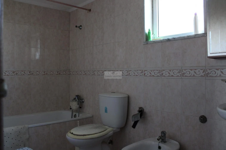 Quinta T3 para Venda em Odiaxere Foto 11