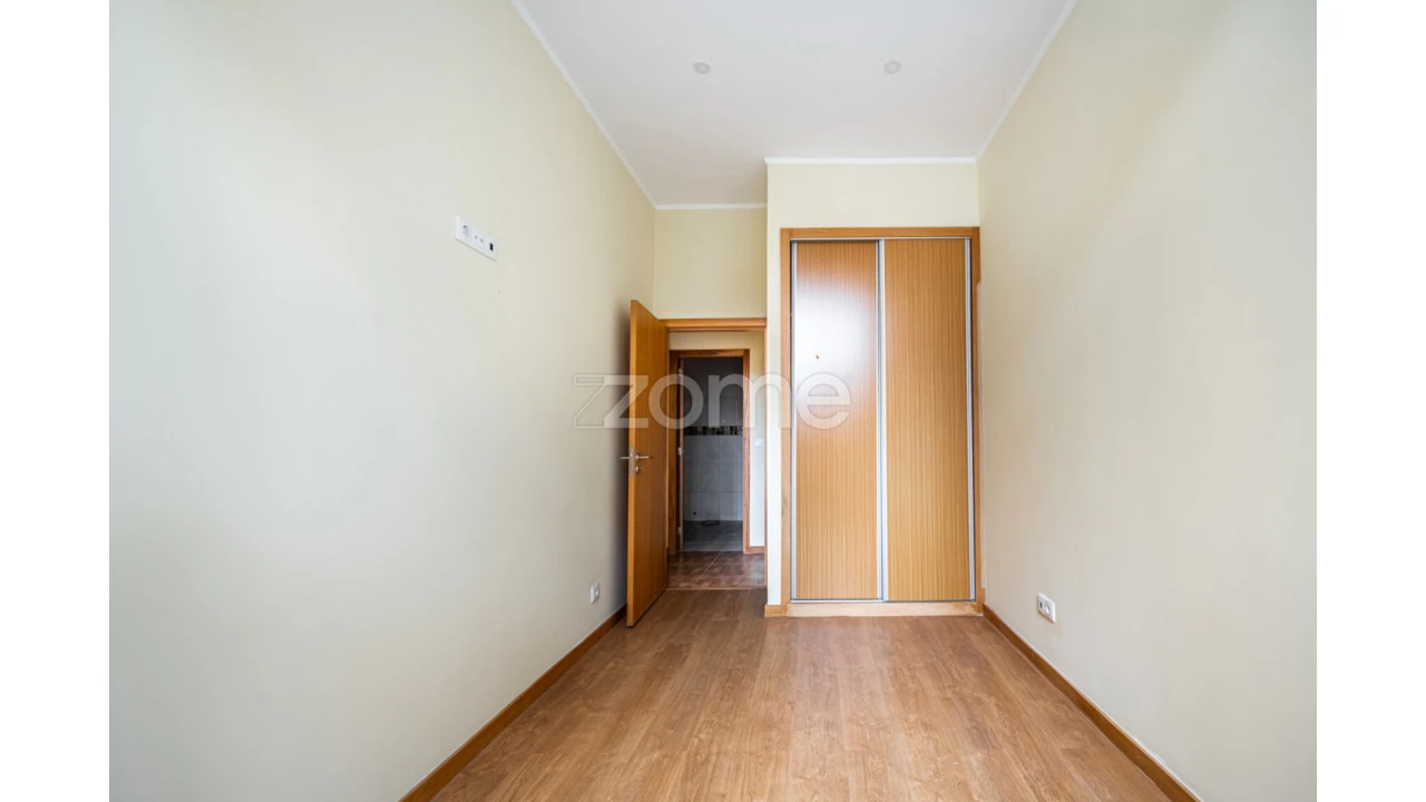 Prédio para Venda em Paranhos Foto 33
