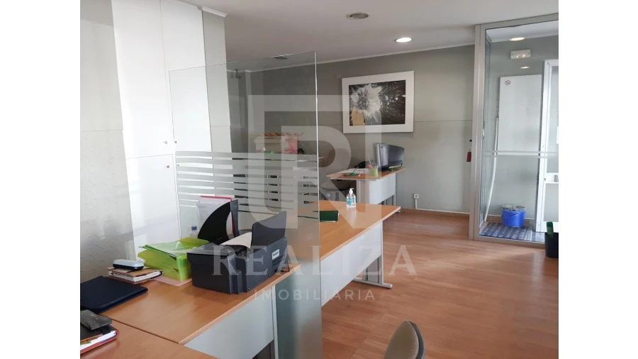 Loja para Venda em Amora Foto 1