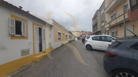 Moradia T1 para Venda em Seixal, Arrentela e Aldeia de Paio Pires