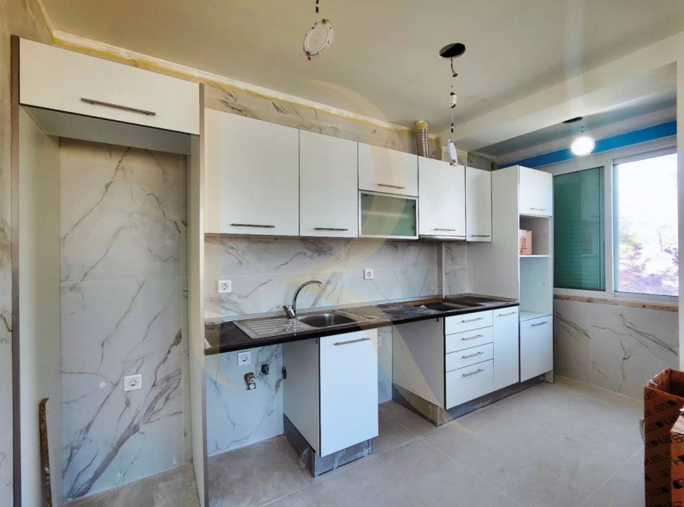 Apartamento T4 para Venda em Laranjeiro e Feijó Foto 4
