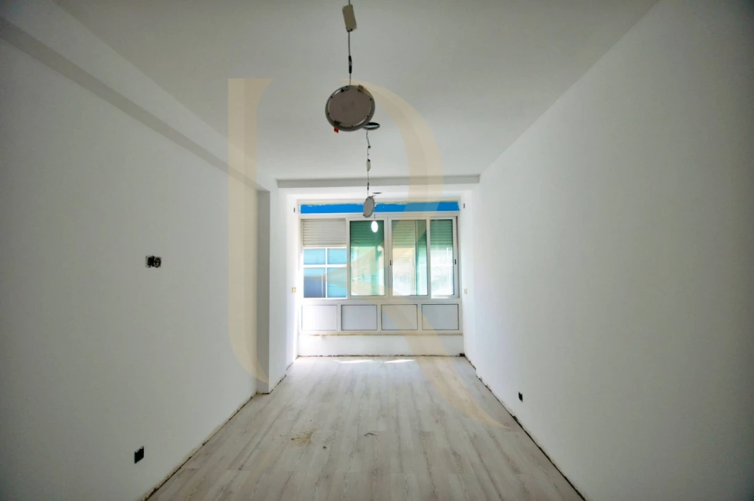 Apartamento T4 para Venda em Laranjeiro e Feijó Foto 16