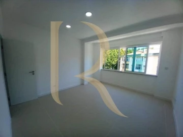 Apartamento T4 para Venda em Laranjeiro e Feijó
