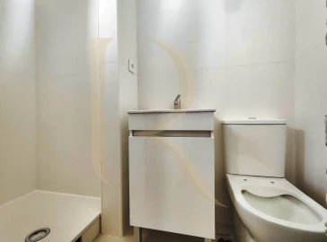 Apartamento T4 para Venda em Laranjeiro e Feijó